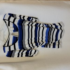 Quarter sleeve White House. Black Market top size L.